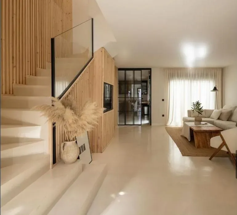 Seamless microcement floor and staircase in a luxury Southern Utah home